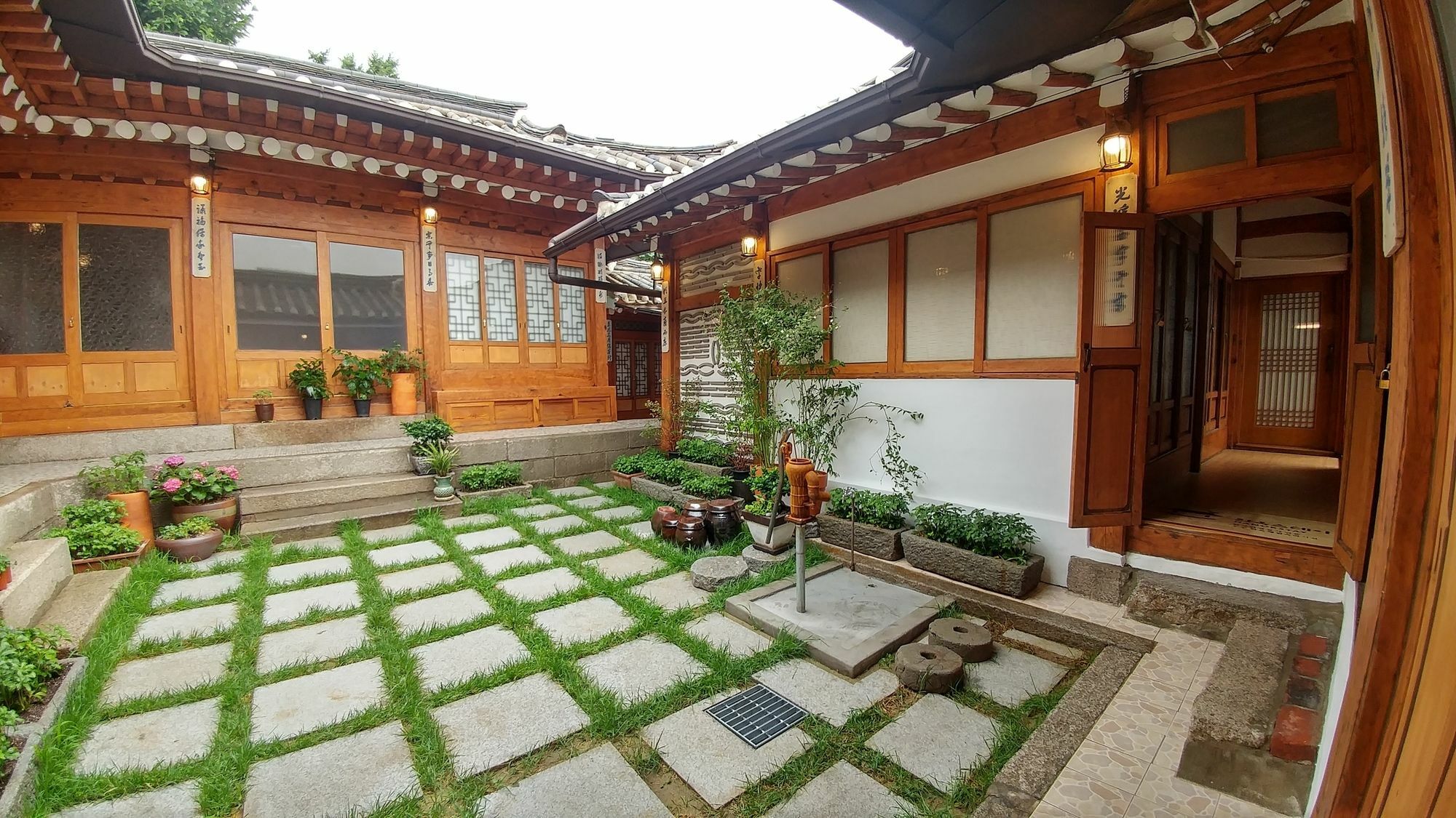 Bukchon Hyosunjae Guesthouse Сеул Екстериор снимка