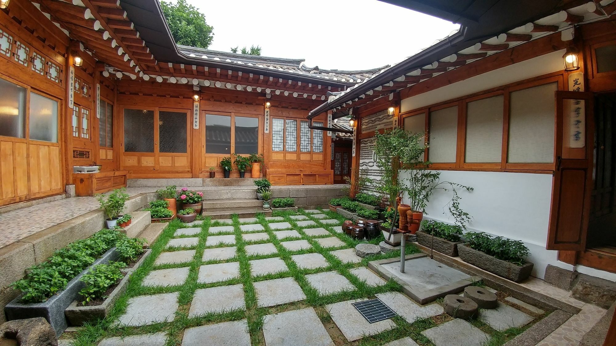Bukchon Hyosunjae Guesthouse Сеул Екстериор снимка