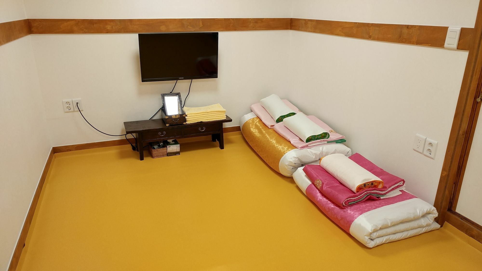 Bukchon Hyosunjae Guesthouse Сеул Екстериор снимка